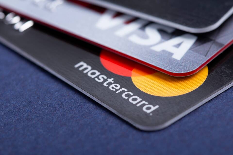 Чем отличается Visa от Visa Classic