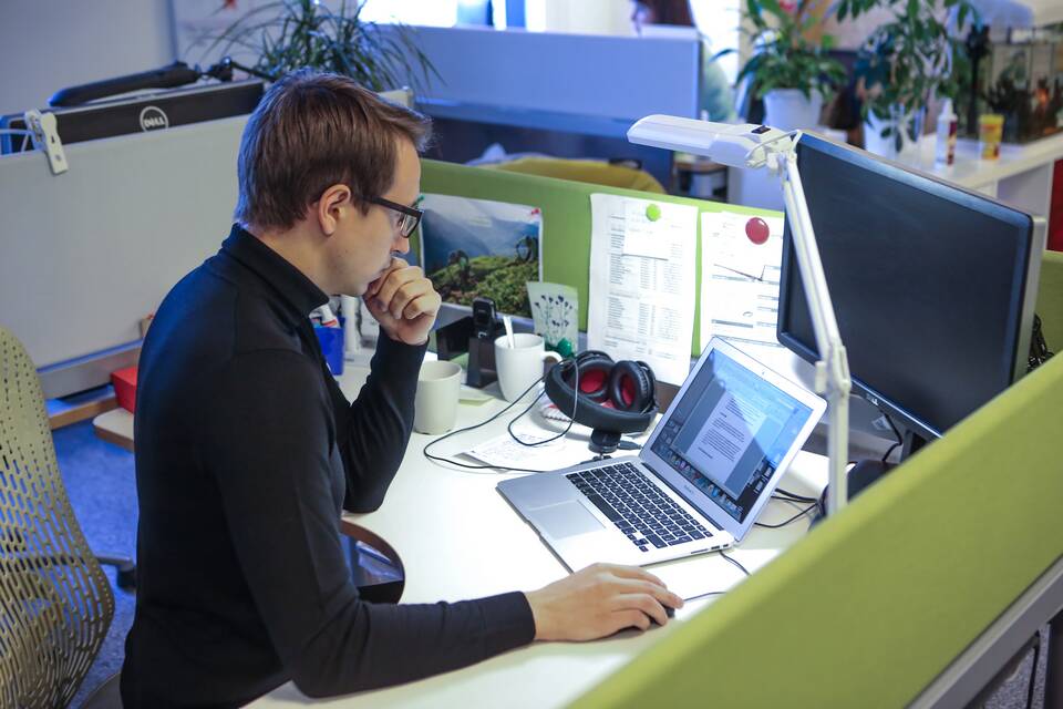 Как оформить самозанятость подростку 16 лет