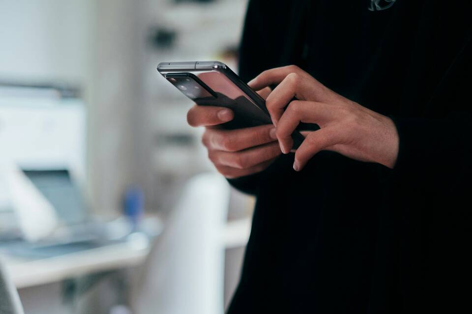 Как установить СберМаркет на iPhone