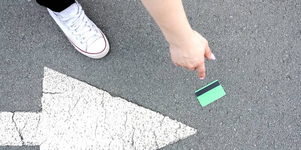 Потерял карту Сбербанка: что делать если деньги потратили